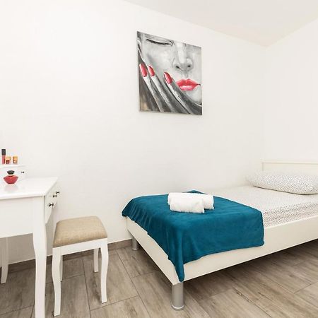 Makarska Dalija Apartment Екстериор снимка